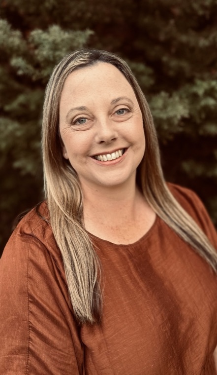 Holly Lonkay, Registered Psychologist, in Erina NSW